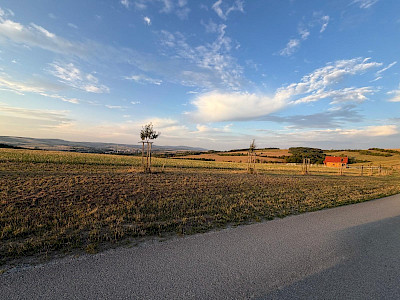 LEGIS REALITY - Pozemok s krásnymi výhľadmi a potenciálom budúcej výstavby – Polianka